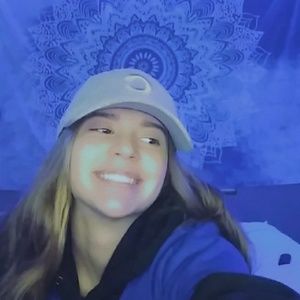 Meet your Posher, Avery